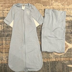 The Butterfly Swaddle 0-3M newborn size S like new blue